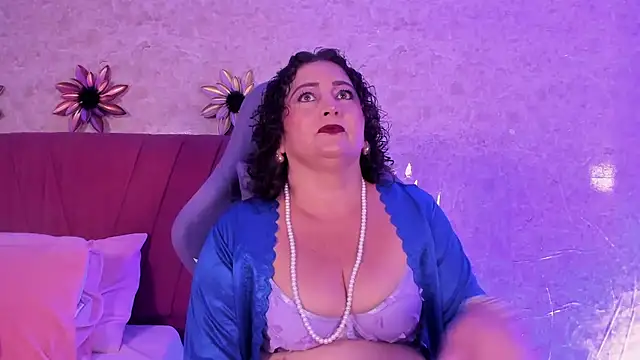 PalomaLombardi online show from December 22, 2025, 8:20 pm