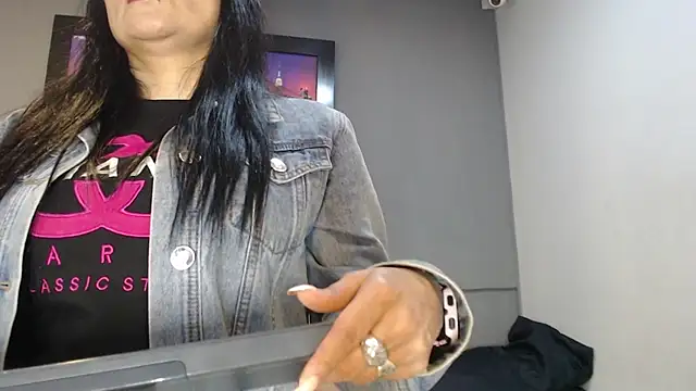 CharlotteCottin online show from March 25, 2026, 11:20 am