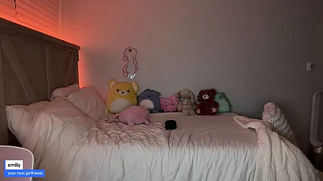 emmyfawn online show from September 15, 2025, 2:34 am