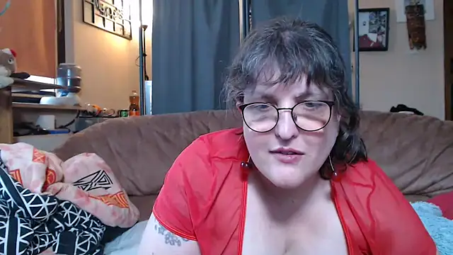 Snapshot of ladyfrombonn chatting on April 2, 2026, 4:24 pm ladyfrombonn online show from April 2, 2026, 4:24 pm