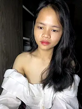 Hana-44 online show from December 3, 2025, 8:30 pm