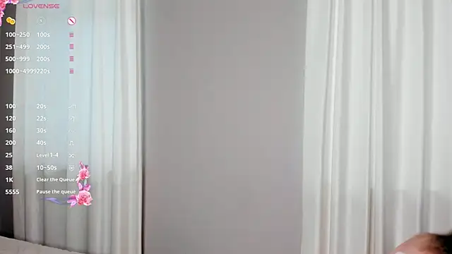 MarenRawicki online show from October 19, 2025, 8:39 am