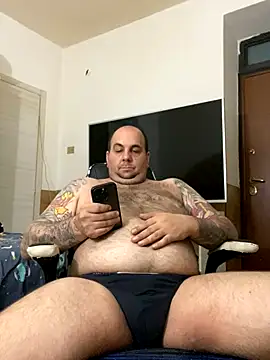 Roma84000 online show from September 19, 2025, 9:41 pm