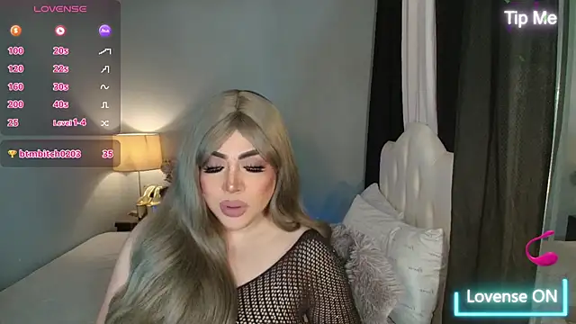 Snapshot of Unforgettable_Maria chatting on November 26, 2025, 3:50 am Unforgettable Maria online show from November 26, 2025, 3:50 am