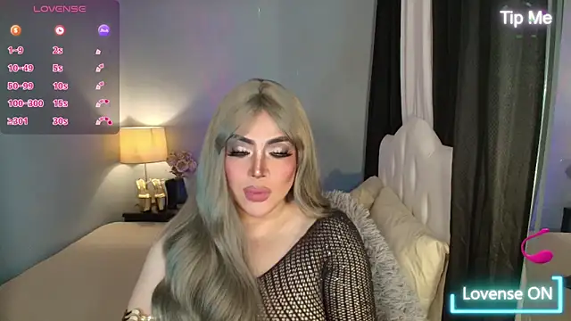 Snapshot of Unforgettable_Maria chatting on November 11, 2025, 3:12 am Unforgettable Maria online show from November 11, 2025, 3:12 am