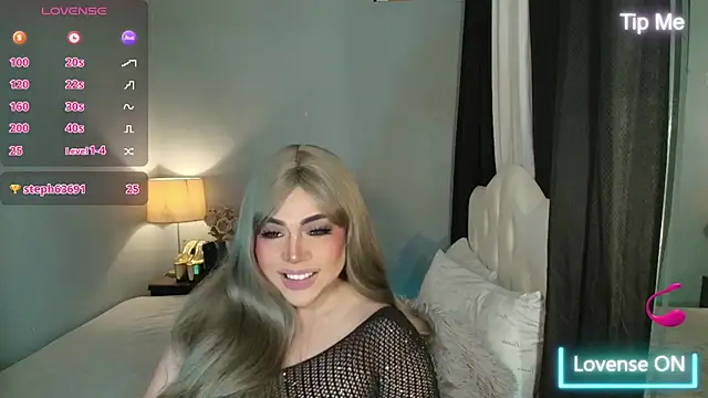 Snapshot of Unforgettable_Maria chatting on November 24, 2025, 3:17 am Unforgettable Maria online show from November 24, 2025, 3:17 am