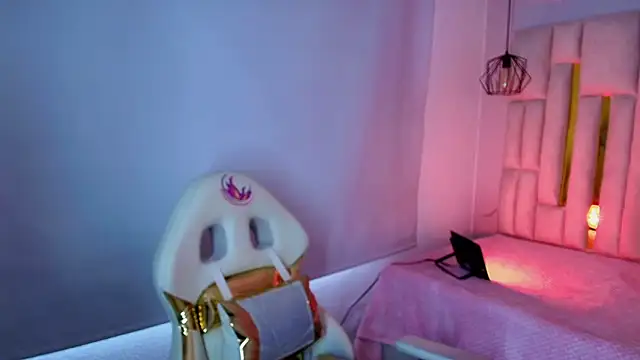 Melissa Adamsx online show from March 7, 2026, 6:35 pm