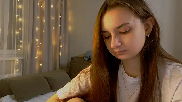 Snapshot of Lelia_Vibe chatting on March 2, 2026, 5:42 pm Lelia Vibe online show from March 2, 2026, 5:42 pm