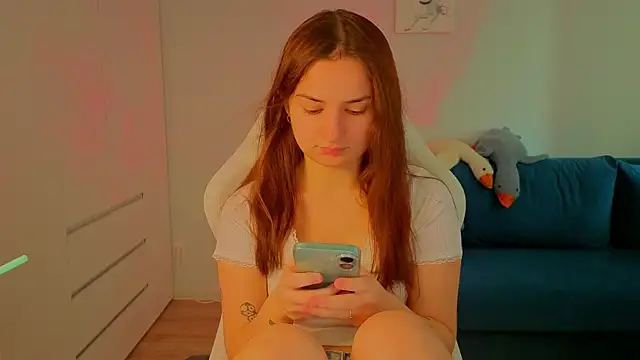 Lelia Vibe online show from September 20, 2025, 9:47 am