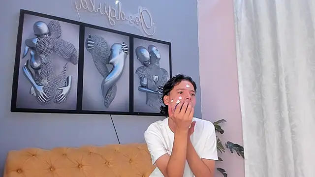 camillo virgil online show from November 17, 2025, 10:52 am