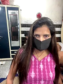 Snapshot of Cute_plak02 chatting on October 9, 2025, 5:30 am Cute plak02 online show from October 9, 2025, 5:30 am