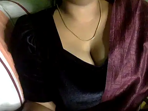 Dimplegirl online show from November 3, 2025, 5:38 pm