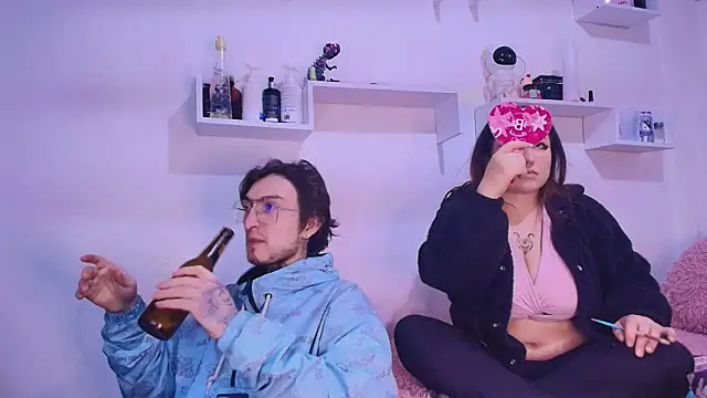 annyharriis online show from September 24, 2025, 3:46 am