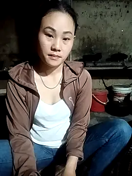 Snapshot of Ruaiuoi chatting on February 24, 2026, 9:59 pm Ruaiuoi online show from February 24, 2026, 9:59 pm