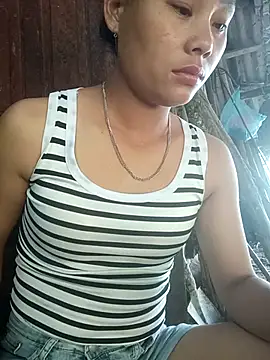Snapshot of Ruaiuoi chatting on June 22, 2026, 6:32 am Ruaiuoi online show from June 22, 2026, 6:32 am