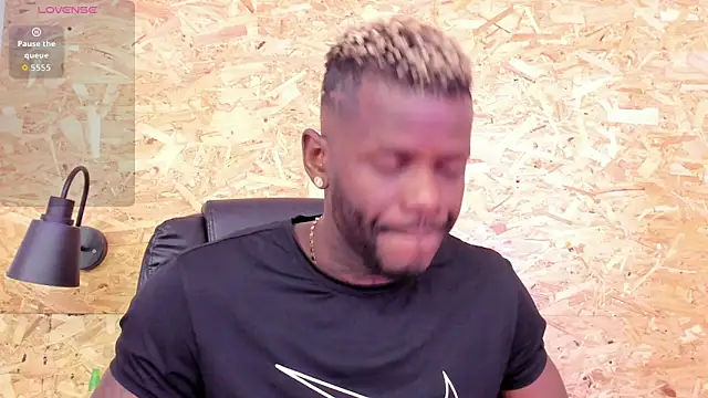 santiblack7 online show from January 17, 2026, 3:21 am