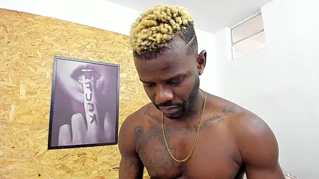 santiblack7 online show from September 8, 2025, 7:35 pm