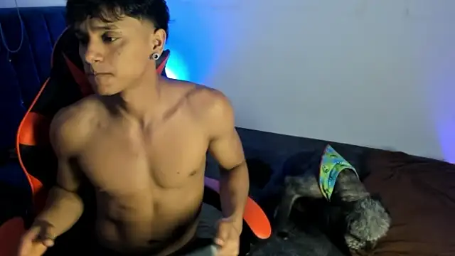 ZYZZ1312 online show from June 10, 2026, 3:19 am