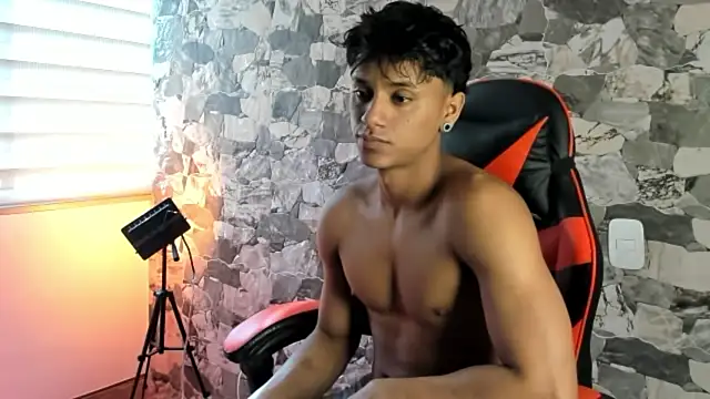 ZYZZ1312 online show from June 22, 2026, 7:55 pm