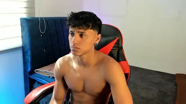 ZYZZ1312 online show from June 10, 2026, 7:26 pm