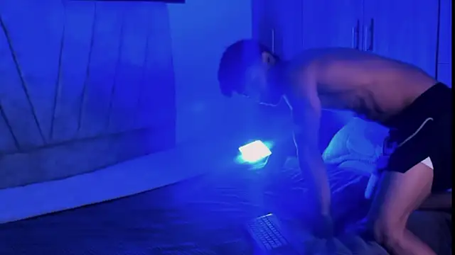 ZYZZ1312 online show from October 9, 2025, 6:19 pm