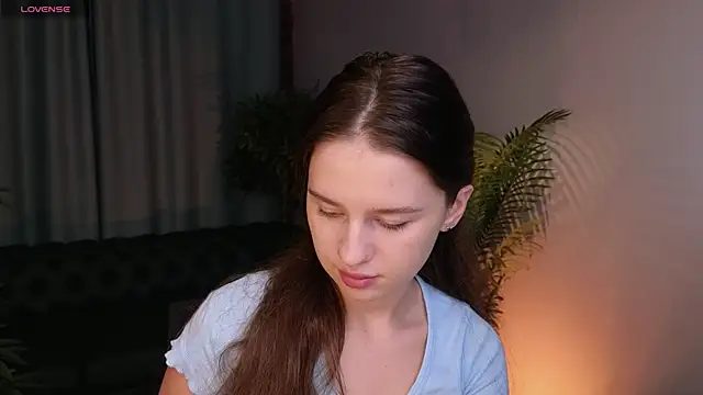 Olivia Farrell online show from October 8, 2025, 12:50 pm