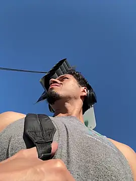 Snapshot of mrredcorn chatting on October 6, 2025, 3:24 pm mrredcorn online show from October 6, 2025, 3:24 pm