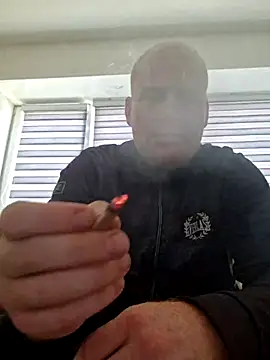 svenni2525 online show from September 29, 2025, 11:16 am