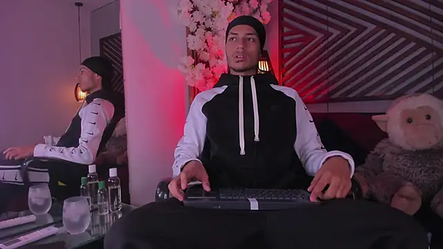 Adonis WB online show from January 11, 2026, 4:08 am