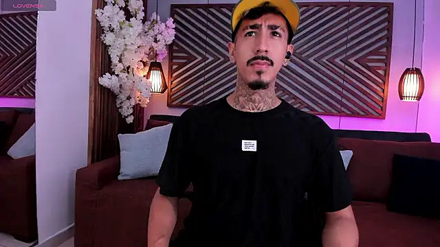 Donovan Desmond online show from March 7, 2026, 3:35 am