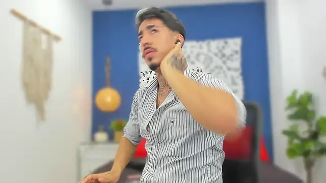 Donovan Desmond online show from September 12, 2025, 10:42 pm