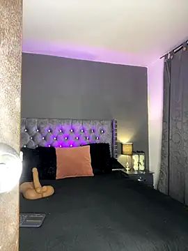 sofii escobar online show from November 22, 2025, 5:50 am