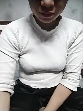 Mie rose online show from November 4, 2025, 1:09 am