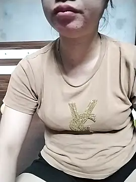 Mie rose online show from April 17, 2026, 1:25 pm