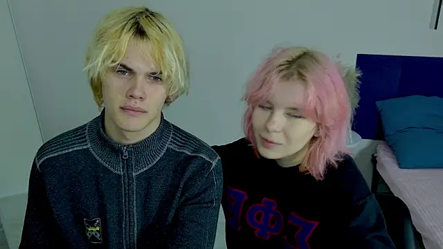 Bonnie And C1yde online show from November 2, 2025, 5:07 pm