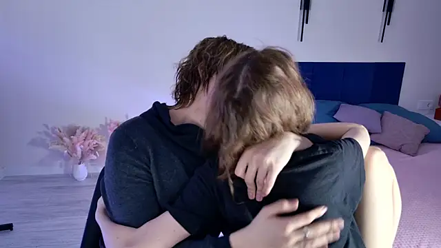 Bonnie And C1yde online show from December 21, 2025, 5:14 pm