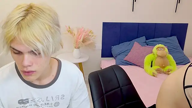 Bonnie And C1yde online show from September 13, 2025, 5:13 pm