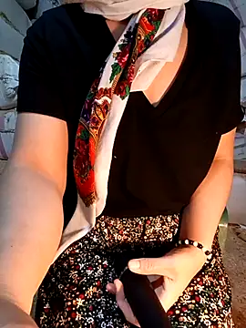 ezgi2545 online show from April 16, 2026, 1:23 pm