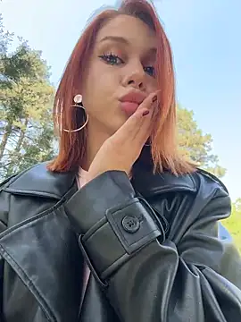 Snapshot of RosieSecret chatting on April 20, 2026, 8:06 am RosieSecret online show from April 20, 2026, 8:06 am