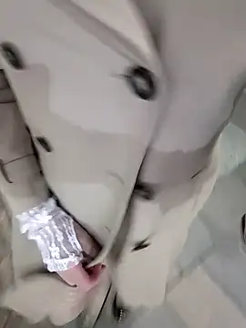 pink-mai online show from April 7, 2026, 10:39 am