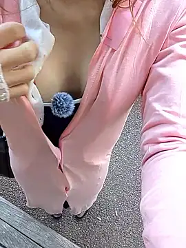 pink-mai online show from March 15, 2026, 12:39 am