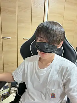 Snapshot of jiji9253 chatting on June 7, 2026, 12:32 pm jiji9253 online show from June 7, 2026, 12:32 pm
