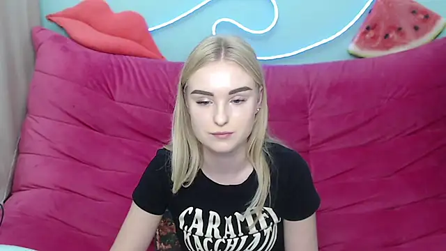 Snapshot of SofySofty chatting on November 9, 2025, 5:50 pm SofySofty online show from November 9, 2025, 5:50 pm