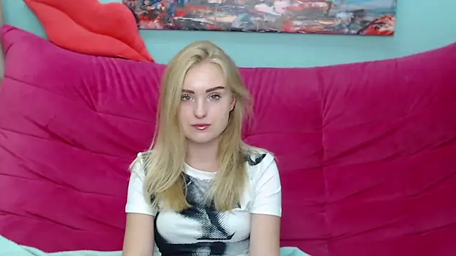 Snapshot of SofySofty chatting on October 2, 2025, 4:38 am SofySofty online show from October 2, 2025, 4:38 am