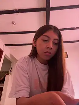 Sara-cooper2 online show from March 10, 2026, 3:16 pm