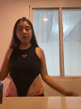 Sara-cooper2 online show from September 20, 2025, 8:03 pm