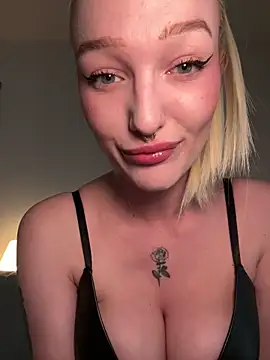 lovecassyrose online show from March 22, 2026, 9:55 am