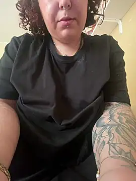 chiaretta loveit online show from March 2, 2026, 2:02 pm