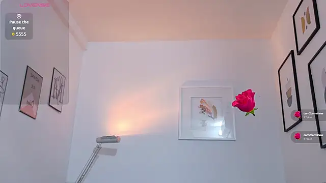 shyblacksweetiee online show from April 14, 2026, 2:49 am