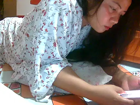 Snapshot of bobs4u chatting on June 19, 2026, 3:40 pm bobs4u online show from June 19, 2026, 3:40 pm